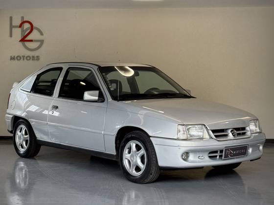 CHEVROLET KADETT 2.0 MPFI GLS 8V GASOLINA 2P MANUAL CHEVROLET KADETT 2.0 MPFI GLS 8V GASOLINA 2P MANUAL